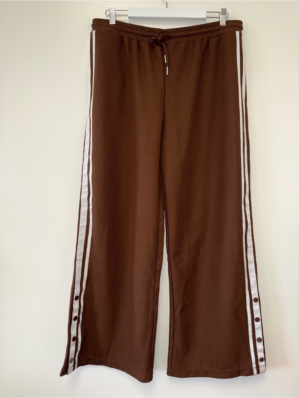 Halara (XL) Brown Waffle Knit Wide Leg Track Pants with Buttoned Bottom Hem